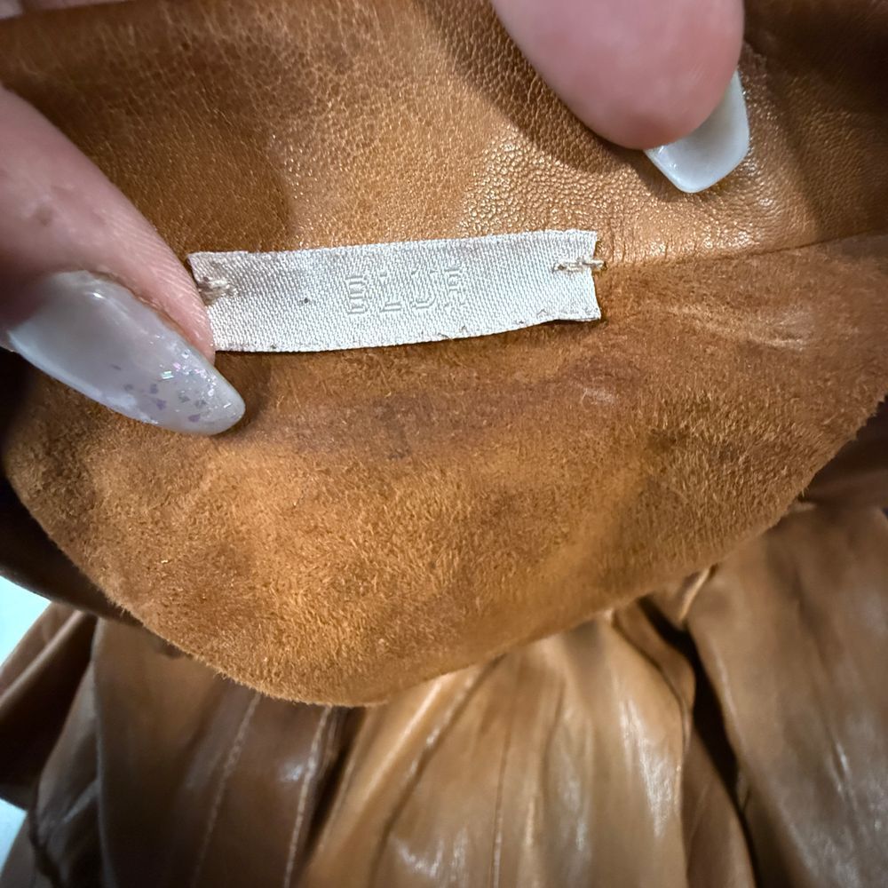 Blur Vintage‎ Tan Leather Long Coat Button Front Collared Trench Style O… - Picture 7 of 10